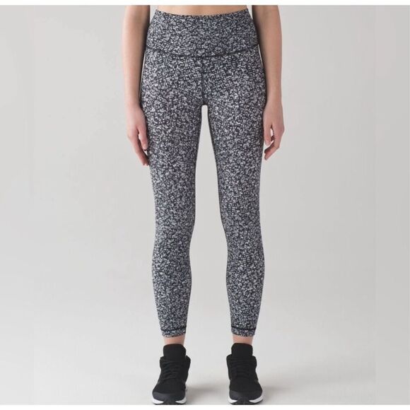 Lululemon Wunder Under Leggings in Daisy Dust Print 7/8 Length Size 8 - Picture 1 of 6